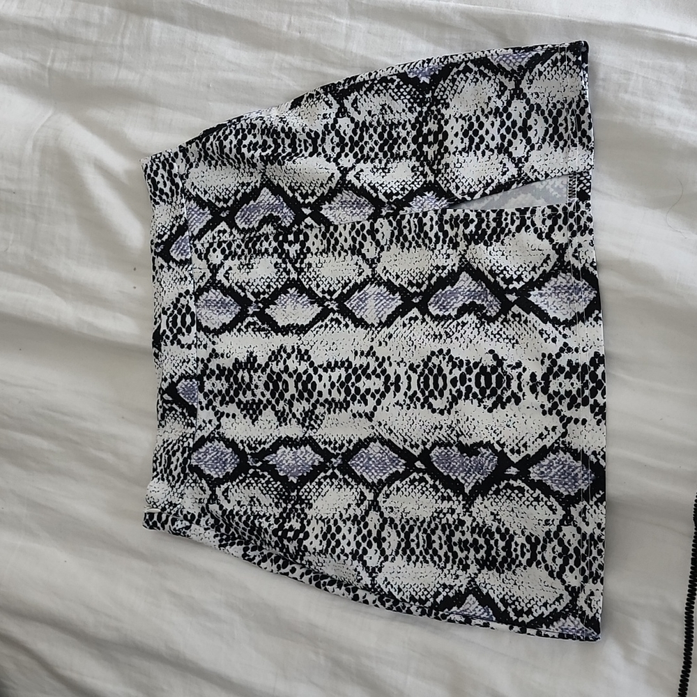Shein Skirt. Brand New. No Tags. Size Small